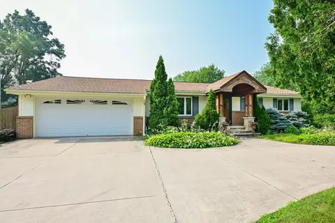 8211 W Evergreen, Mequon, WI 53097