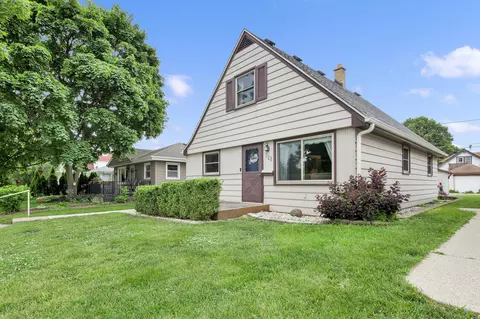 723 S 92nd, West Allis, WI 53214