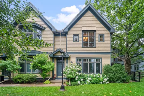 2305 E Stratford, Shorewood, WI 53211
