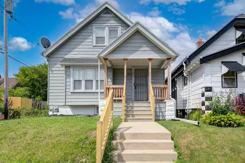 3721 N 10th, Milwaukee, WI 53206