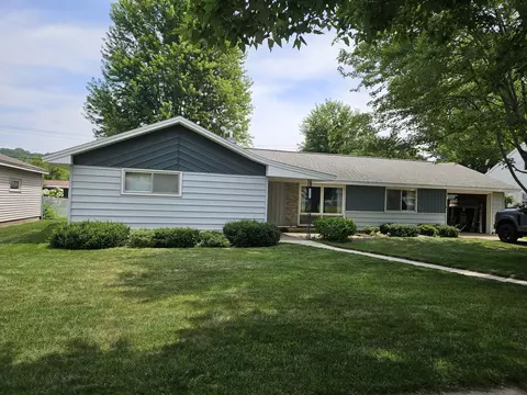 532 11th, Onalaska, WI 54650