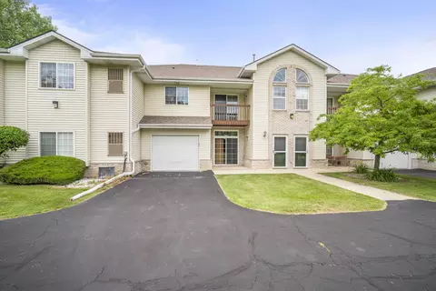 6115 S Creekside #5, Cudahy, WI 53110