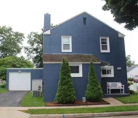 5592 Azalea, Greendale, WI 53129
