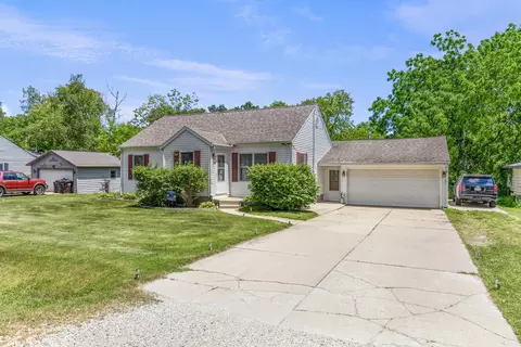7015 Cliffside, Racine, WI 53402