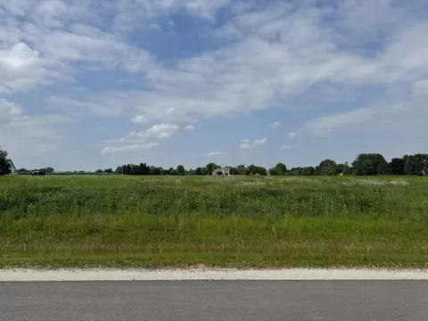 n62w35446 William #LT 32, Oconomowoc, WI 53066
