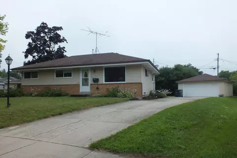 w151n8369 Thomas, Menomonee Falls, WI 53051