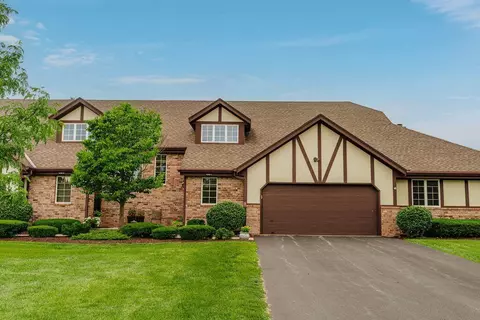 1035 Oakwood, Brookfield, WI 53045