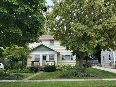 816 Pennsylvania, Sturgeon Bay, WI 54235