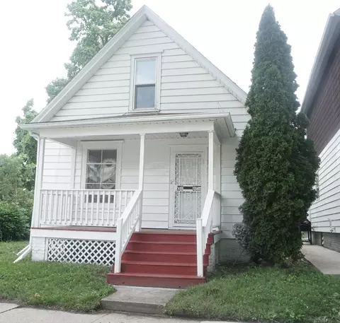 1632 Murray, Racine, WI 53403