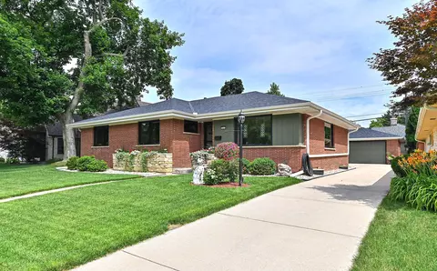 3666 Menomonee Riv, Wauwatosa, WI 53222