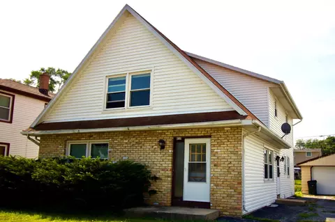 633 Columbia, South Milwaukee, WI 53172