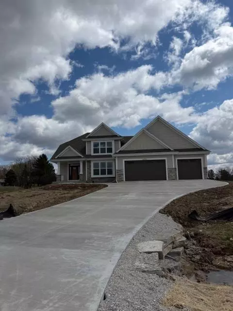 w257n5886 Autumn, Lisbon, WI 53089