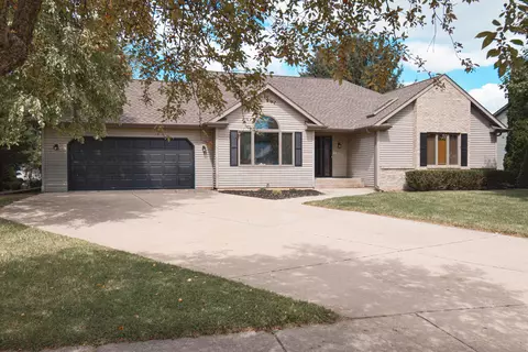 1616 Turtle Mound, Whitewater, WI 53190