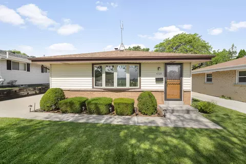 4739 S 20th, Milwaukee, WI 53221