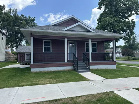 929 5th, La Crosse, WI 54601