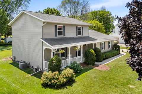 3409 Barkwood, Manitowoc, WI 54220
