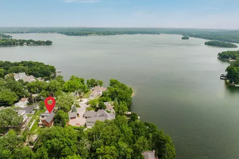 n53w34235 Road Q, Oconomowoc, WI 53069