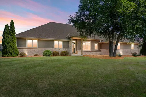 n75w24828 Robyn, Sussex, WI 53089