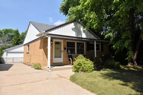 4075 S Troy, Saint Francis, WI 53235
