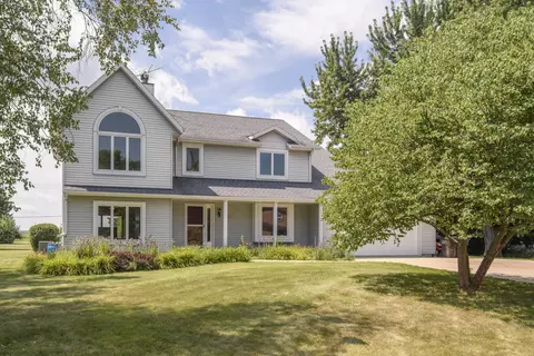 w309s10575 Greenhill, Mukwonago, WI 53149