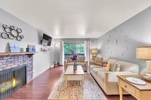 6110 W Calumet #204, Milwaukee, WI 53223