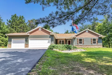 w5854 North Oak Park Circle, Wescott, WI 54166