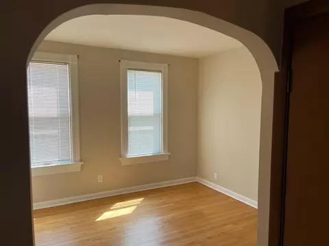 2253 S 10th, Milwaukee, WI 53215