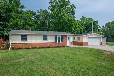 10016 Duane, Caledonia, WI 53108