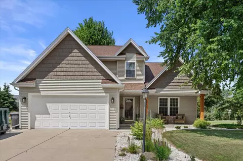 942 Spring Waters, Oconomowoc, WI 53066
