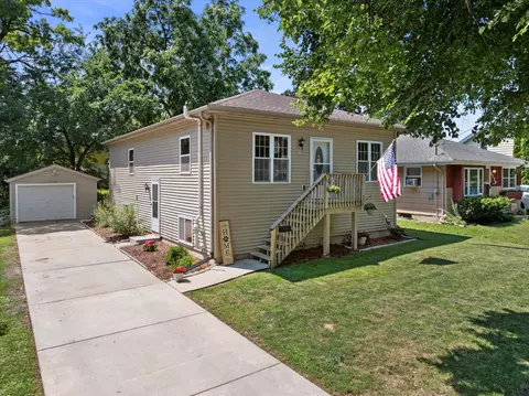 2125 Oaklawn, Waukesha, WI 53188