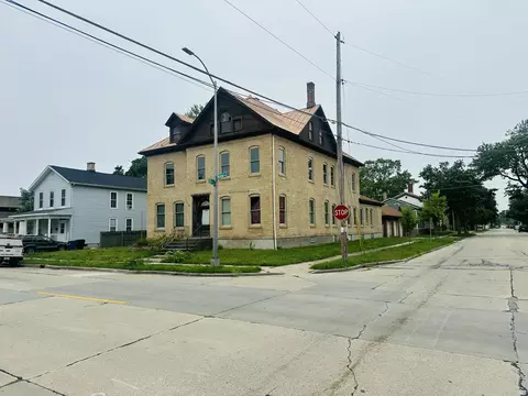 1200 Wisconsin, Racine, WI 53403