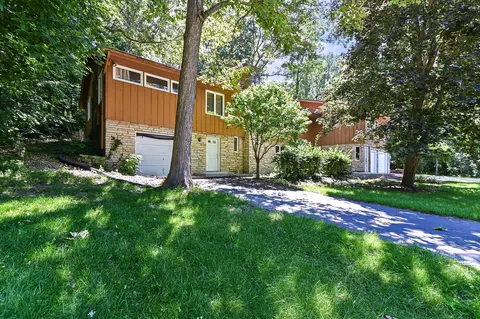 2655 Driftwood, Burlington, WI 53105