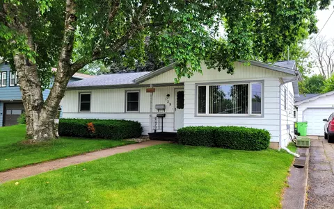 129 Wisconsin, Beaver Dam, WI 53916