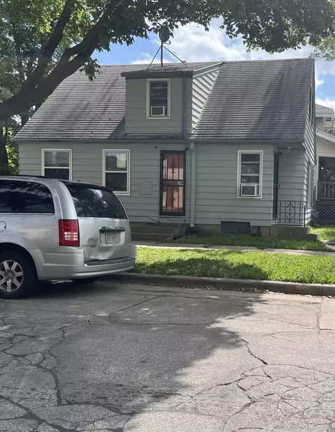 5376 N 38th, Milwaukee, WI 53209