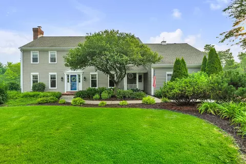 3610 W River Rdg, Mequon, WI 53092