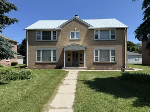 4912 N Port Washington, Glendale, WI 53217