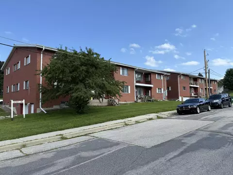 404 S 16th #416, West Bend, WI 53095