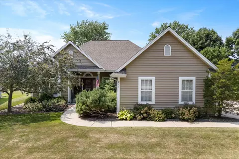 211 S Cottrell, Saukville, WI 53080
