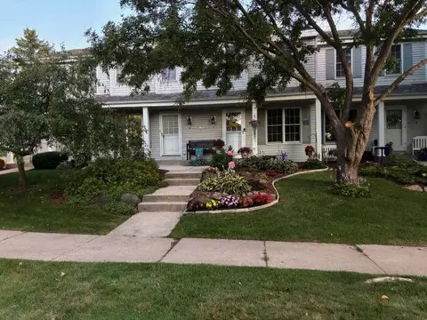 123 E Rivera #C, Waukesha, WI 53189