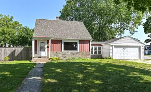 8404 W Montana, West Allis, WI 53227