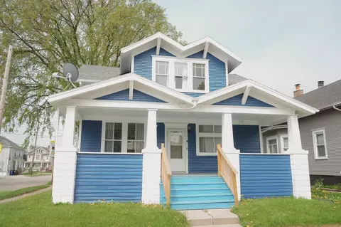 1544 Flett, Racine, WI 53405