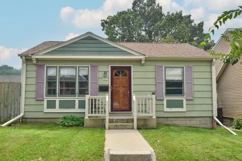 1831 E Hillcrest, Milwaukee, WI 53207