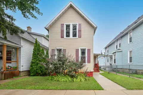 2358 S Howell, Milwaukee, WI 53207
