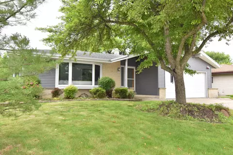 2091 E Spruce, Oak Creek, WI 53154