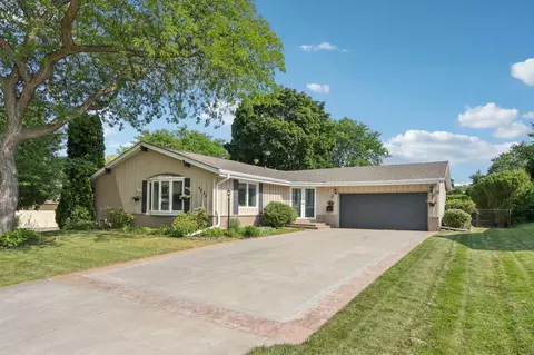 4925 Saxony, Greendale, WI 53129