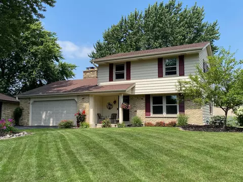13820 W Thomas, New Berlin, WI 53151