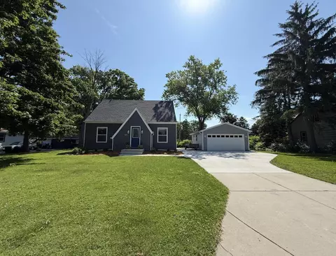 5656 S 42nd, Greenfield, WI 53221