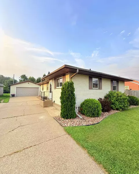 2921 Highland, La Crosse, WI 54601