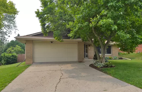 1719 Tamarack, South Milwaukee, WI 53172
