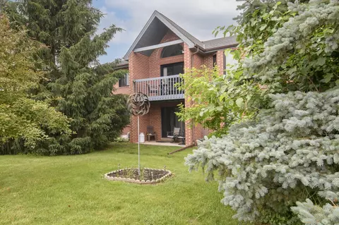 n58w23815 Hastings #8, Sussex, WI 53089
